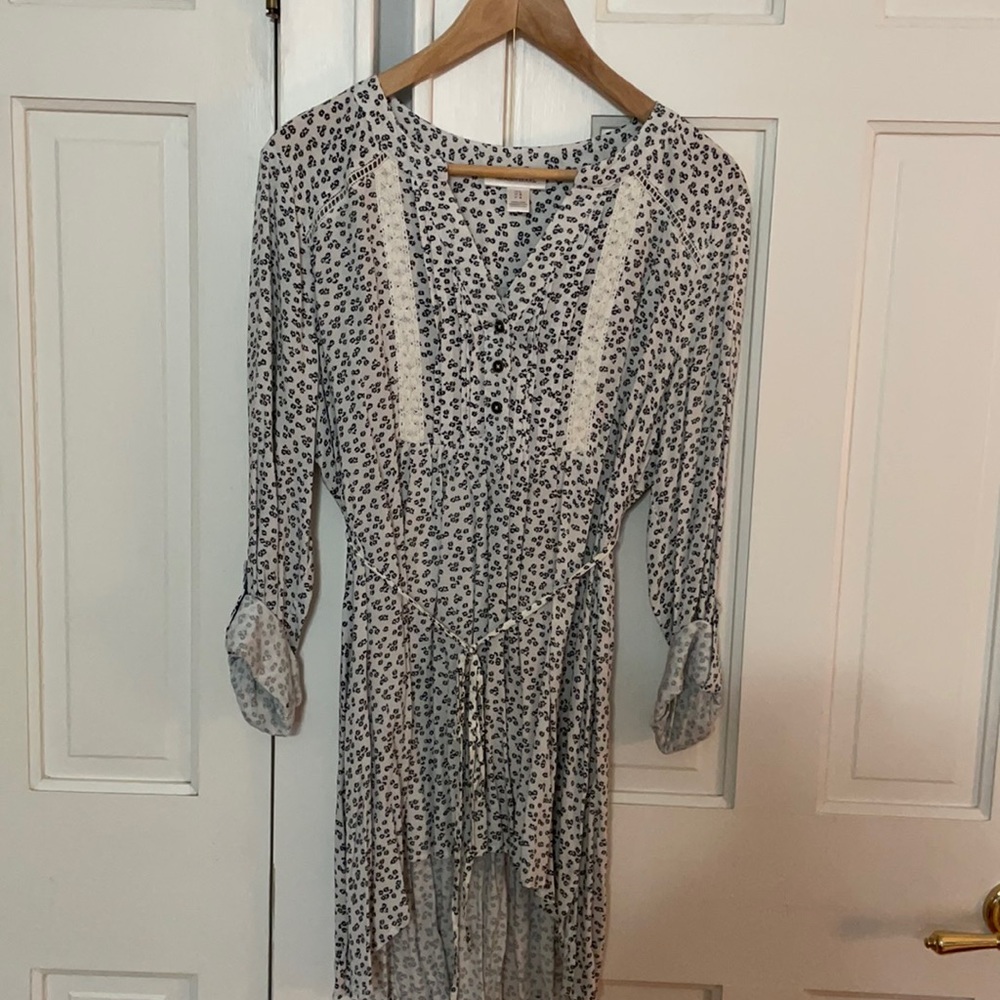 Adorable maternity blouse